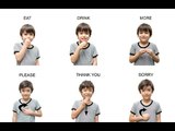Les enfants atteints de surdité profonde doivent-ils apprendre le langage des signes ?