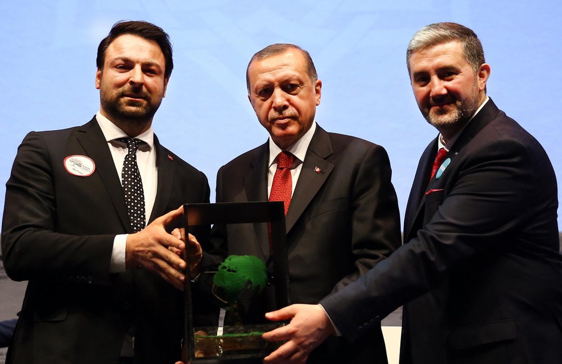 Hüseyin Samut'a Cumhurbaşkanı'ndan Plaket