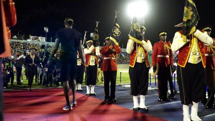 'El Rayo' Bolt ilumina por última vez en su natal Jamaica