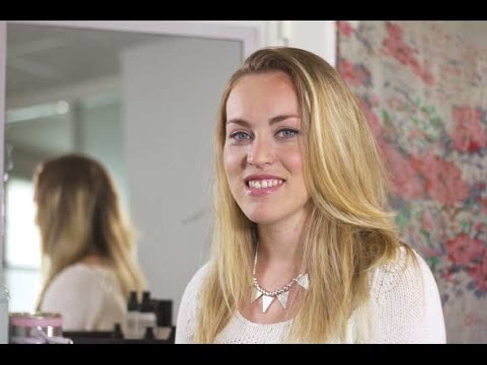 Maquillage : comment appliquer son fond de teint ?