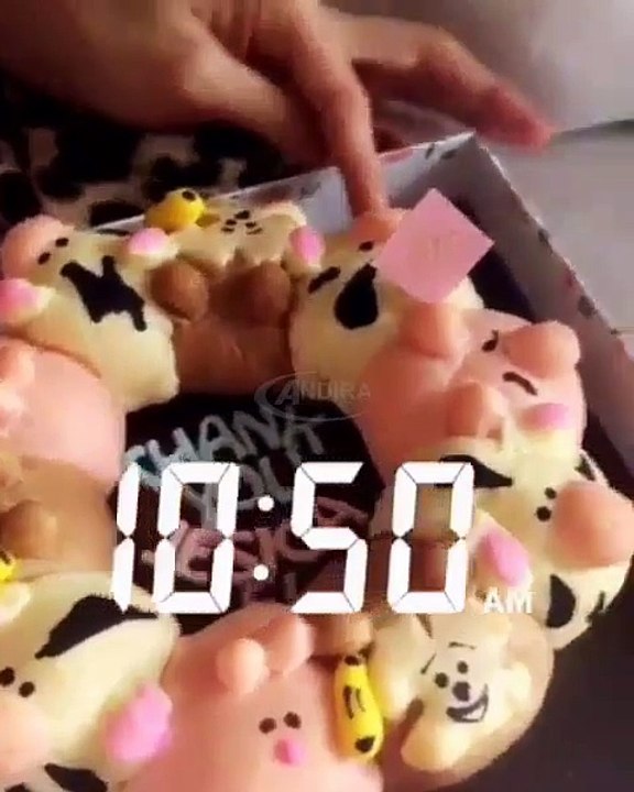 El Barack Alexander Suka Banget Makan Kue Sama Mama Jessica Iskandar