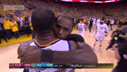 Respect : Kevin Durant enlace LeBron James après le Game 5