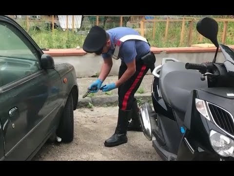 Napoli - Blitz al Rione Traiano, trovate armi e droga (12.06.17)