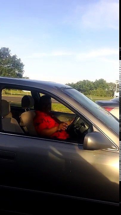 Il arrête un conducteur ivre et lui prend ses clefs !