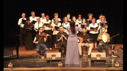 Εκδήλωση με χορωδίες στη δημοτικό θέατρο της Λαμίας