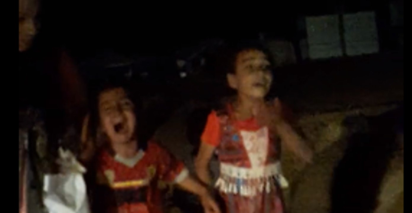 Distressed Families and Children Seen at Mosul Camp Amid Food-Poisoning Outbreak