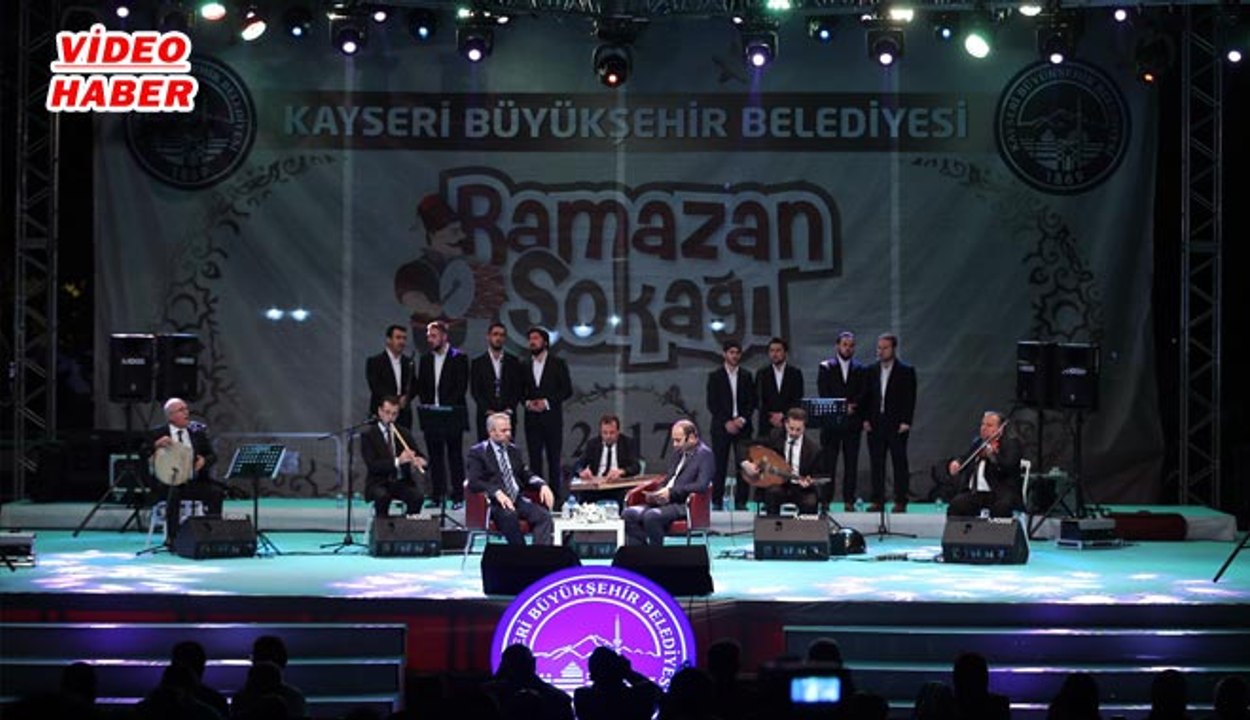 (13 Haziran 2017) Ramazan Sokağı Etkinliklerine İl Müftüsü Şahin Güven  Ve İl Müftülüğü Tasavvuf Musikisi Korosu Katıldı