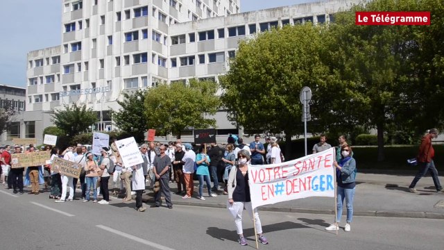 Morbihan. Une centaine de dentistes en colère manifestent à Vannes