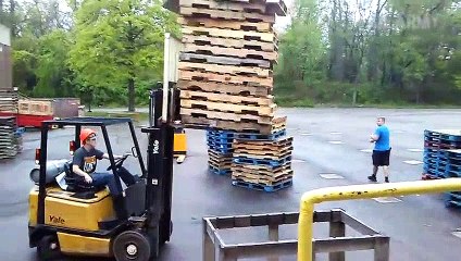 Throwback Fails: That's one greedy cat!