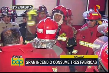 Callao: continúa trabajo de bomberos para controlar incendio en almacén
