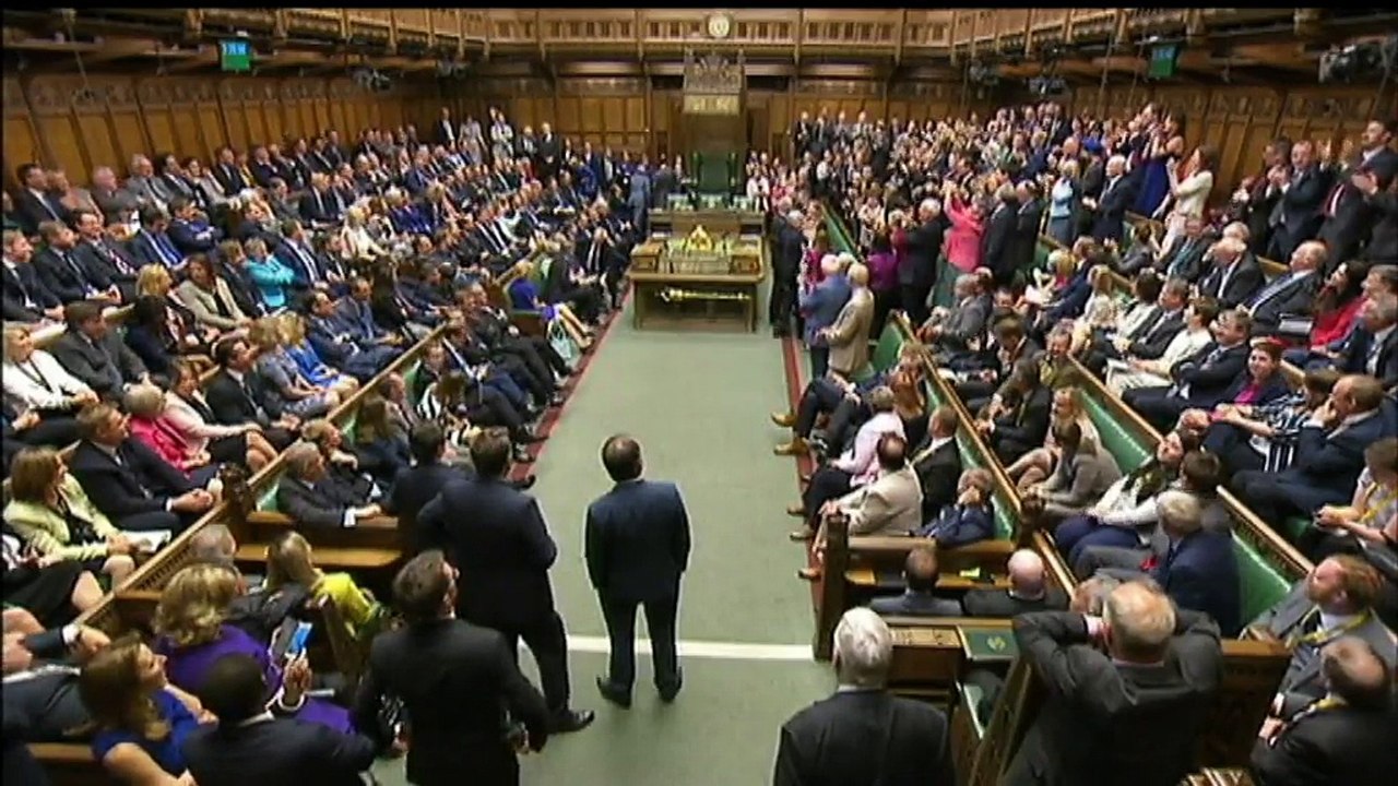 Royaume-Uni : Jeremy Corbyn très applaudi pour son retour à la Chambre des communes