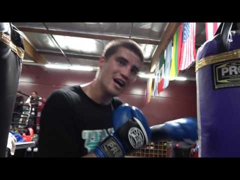 mexican russian going hard now fighting at 122 div EsNews Boxing