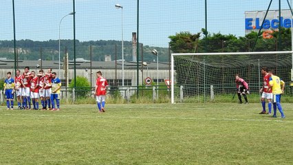 FOOT : LE BUT DE NOIDANS SUR COUP FRANC