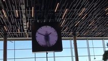 Horloge originale à l'aéroport d'Amsterdam