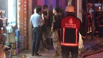 Kumkapı'da Bir Otelde Çıkan Yangında Biri Yabancı Uyruklu 2 Kişi Hayatını Kaybetti