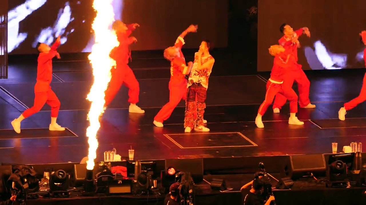 170610 지드래곤 GD _ 개소리 직캠 BULLSHIT FanCam _ 월드투어 콘서트 in 서울 _ 상암월드컵경기장