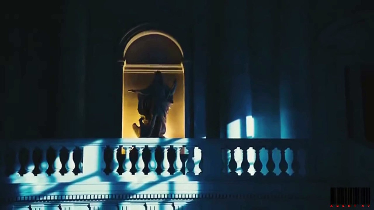 Rihanna - Let Me Leave (Official Video)