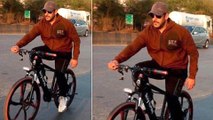 Salman Khan CYCLING From Home To Filmcity In Mumbai | Full Video