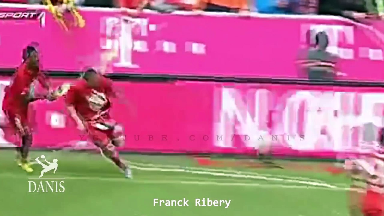 Top 10 Funny Boys In Football (1080p_30fps_H264-128kbit_AAC)