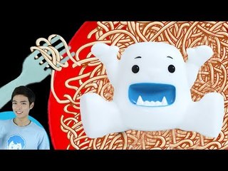 미끌미끌~ 개구리알 스파게티! 캐빈과 꼬마 캐빈의 스파게티 면 뽑기 보드게임 | 캐리앤 플레이