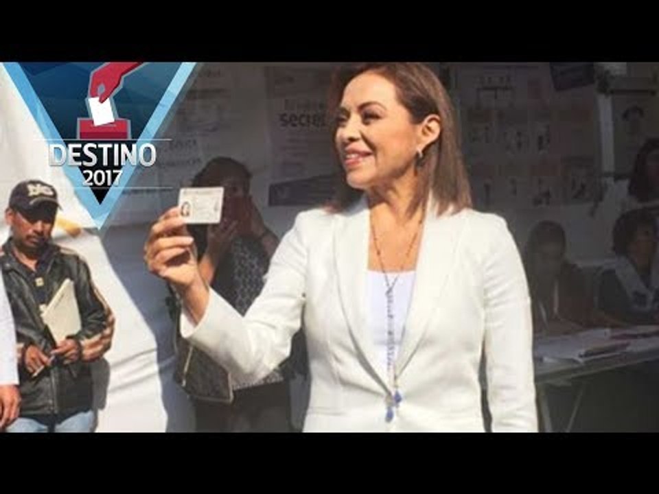 Josefina Vázquez Mota acude a Huixquilucan a emitir su voto