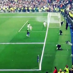 CR7 JR like his father ابن رونالدو لاعب كوالده