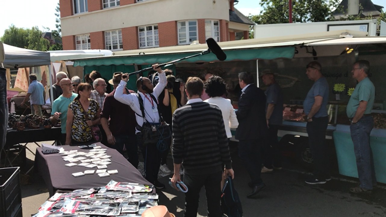 Législatives. Vire-Évrecy: le FN et En Marche en campagne à Villers-Bocage