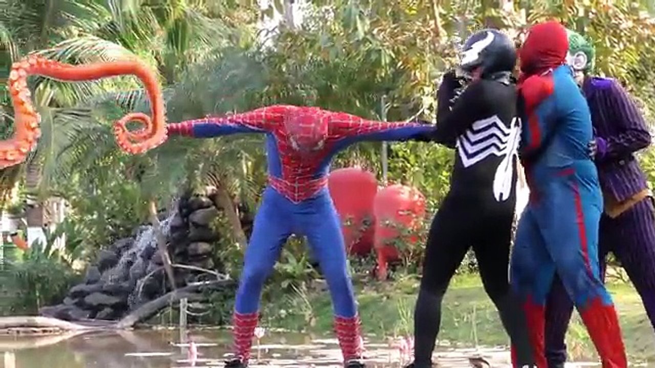 Under Water Monster Attack Spiderman SAW! Venom Joker Spiderman Muscle Hulk SAVED Spiderman Action