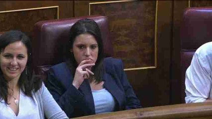 Hernando tensa el cara a cara con Iglesias al sacar su relación con Montero