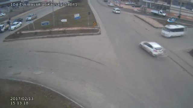 Aşırı Hız, Dikkatsizlik, Kural Hataları... Diyarbakır, Batman ve Siirt'teki Trafik Kazaları Mobese...