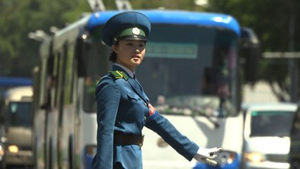 Les "Demoiselles de la circulation", emblématiques de Pyongyang