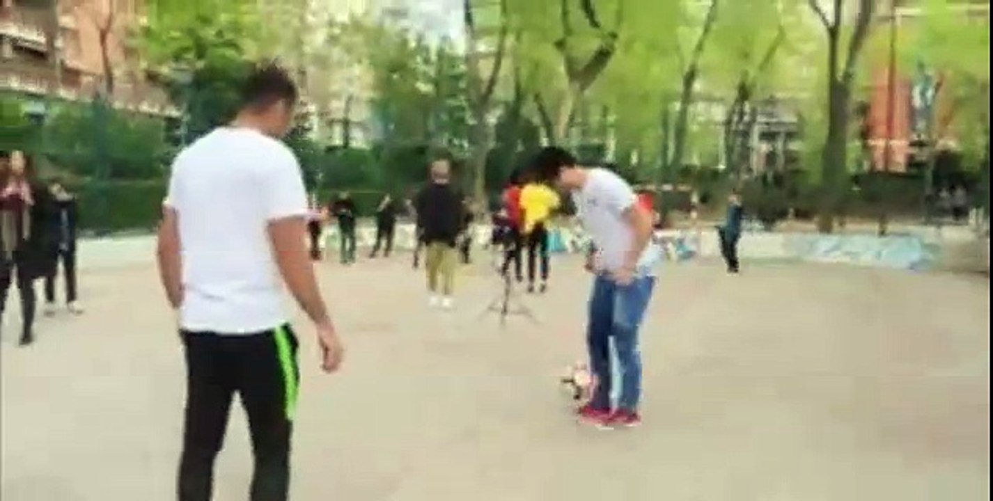 "إيسكو" نجم ريال مدريد يستعرض مهاراته بطريقة رائعة