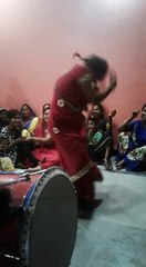 ऐसा डांस पहले कभी नहीं देखा होगा