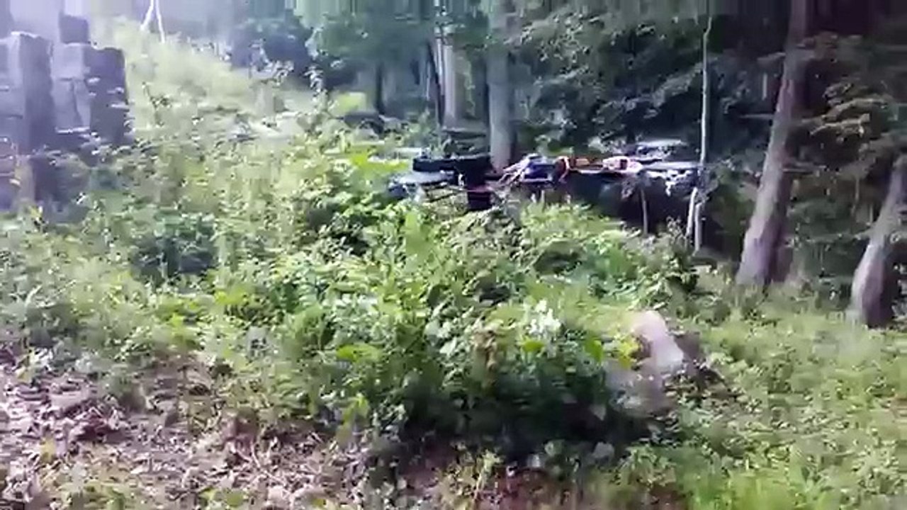 Ce drone est équipé d'un pistolet flippant !