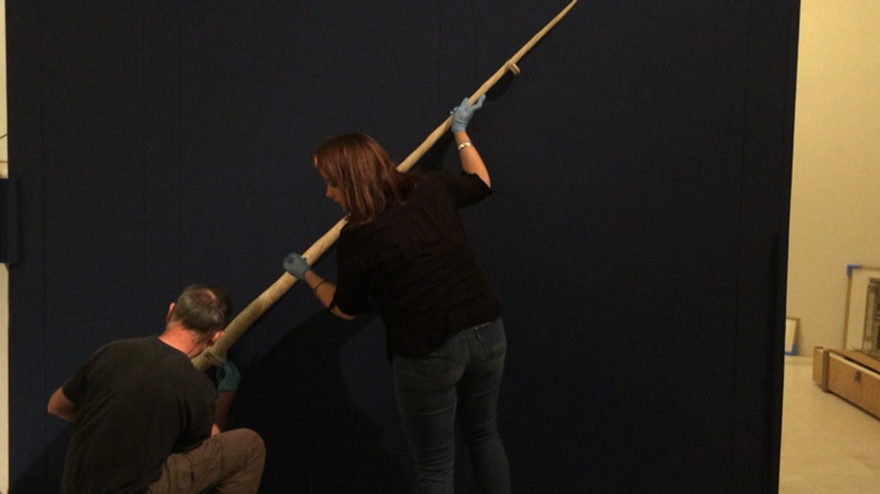 Exposition Les Secrets de la licorne : installation d'une "corne de licorne" !