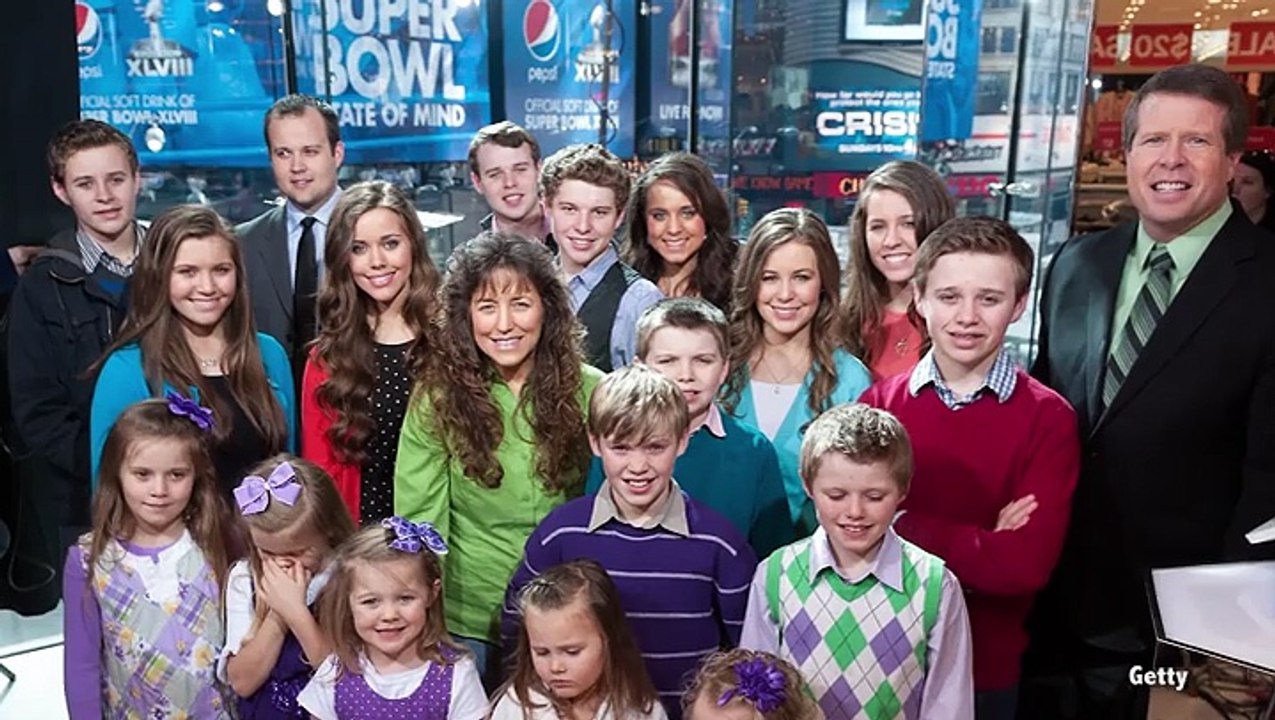 Insider Reveals Josh & Anna Duggar Are Struggling ‘To Make Ends Meet’