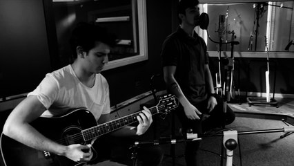 Music video for Quiero Tu Calor (Unplugged Version) performed by Josh Acosta.