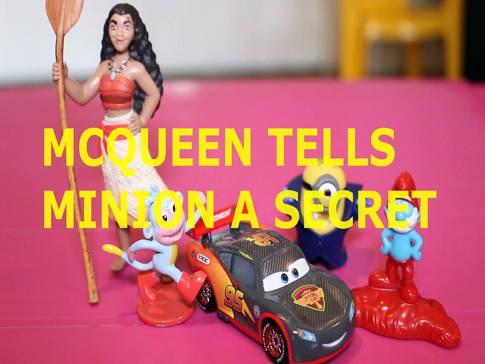 Toy LIGHTENING MCQUEEN TELLS MINION A SECRET + MOANA BOOTS DORA THE EXPLORER PAPA SMURF CARS 3
