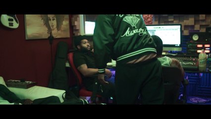 Music video for Like A Hoe performed by BandGang Lonnie Bands.