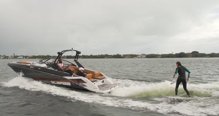 2018 Scarab 255 HOI Wake Edition: Boat Review
