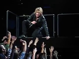 Download Video: Bon Jovi -  Boston 12_9_2006 Story of My Life