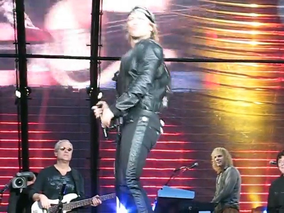 Bon Jovi - Bad Medicine - Stuttgart 2006 - VERY HOT!!!!