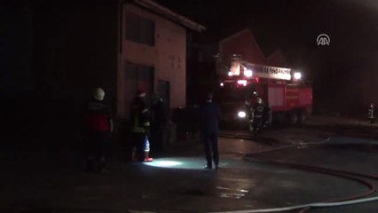 Afyonkarahisar'da Lastik Fabrikasında Yangın