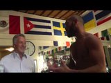 Hollywood star DUSTIN HOFFMAN visiting Ray Bletran In Camp - esnews boxing