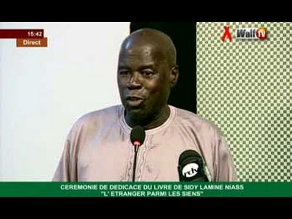 PRESENTATION DU LIVRE «L’ETRANGER PARMI LES SIENS» par Mame Less CAMARA