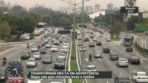 Infrações leves e médias podem ser trocadas por advertência, mas pouca gente sabe