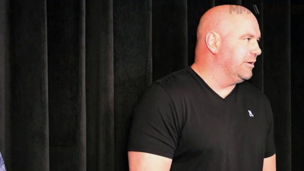 Dana White says if Conor McGregor beats Floyd Mayweather, UFC champ is 'biggest athlete on earth'