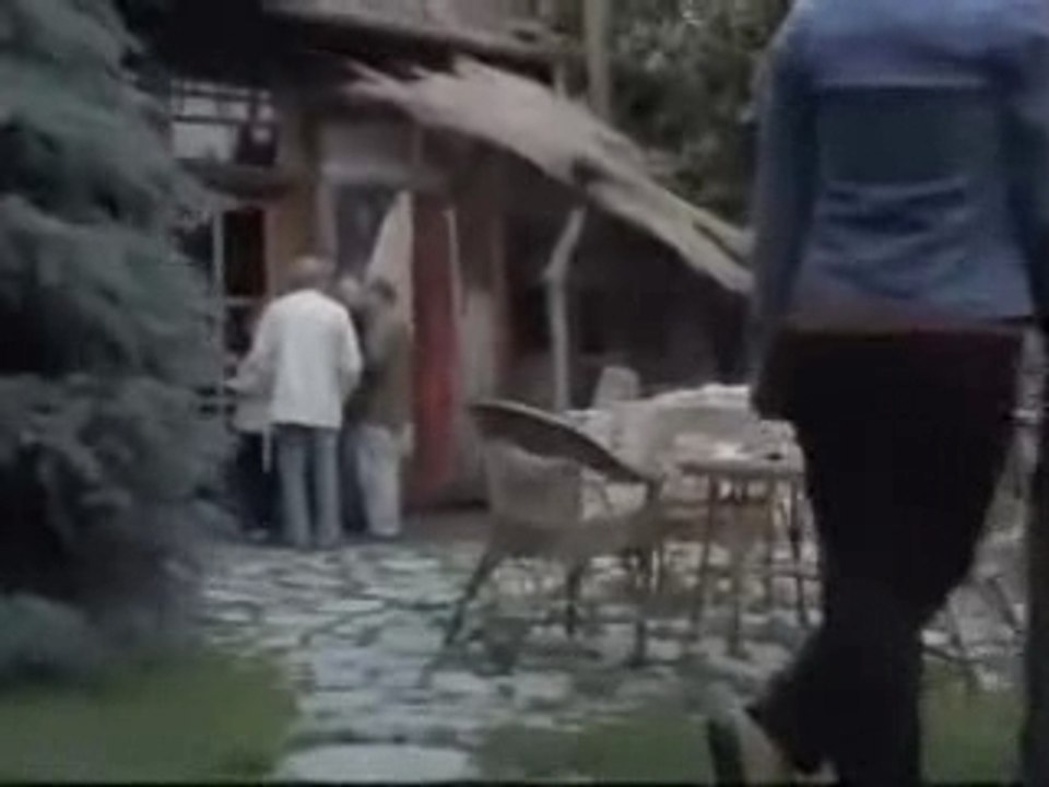 Motion -Trio Pictures - 2004