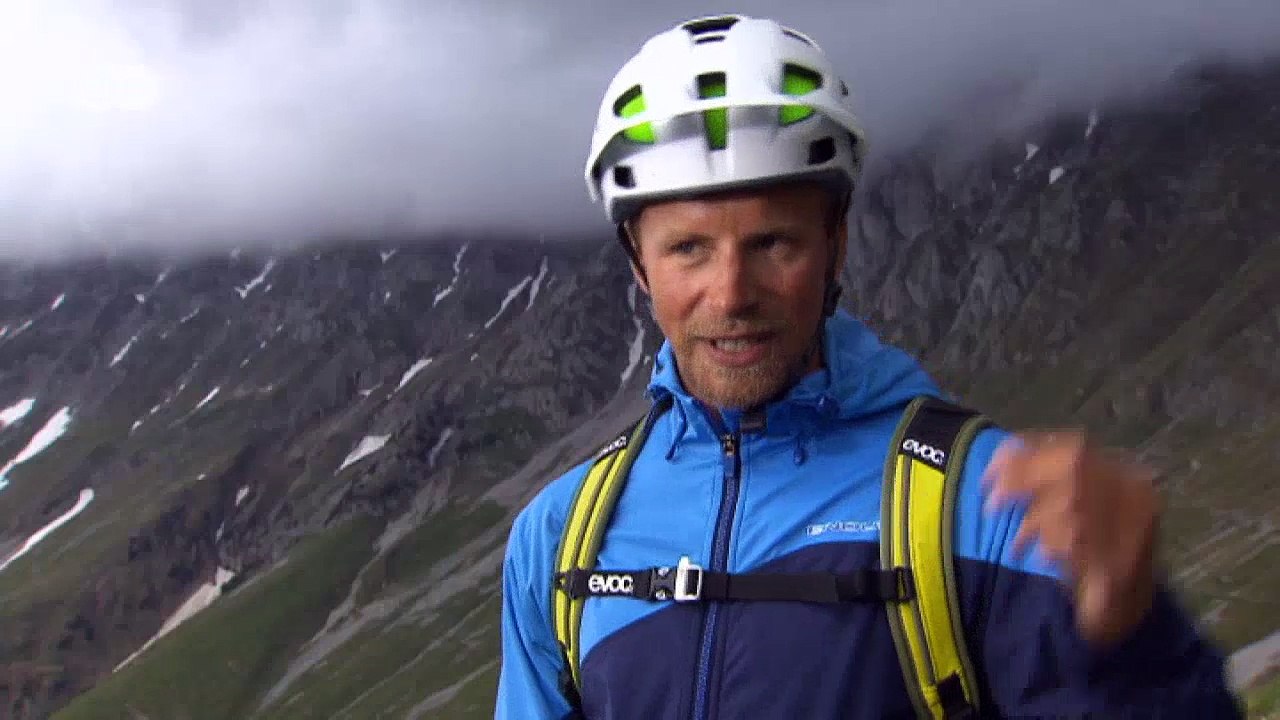 Waghalsige Touren eines Bike-Bergsteigers | Euromaxx