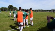 Joie du banc et public vert et blanc suite au but victorieux lors du Derby face à Fougerolles du Plessis lors de la dernière journée. Saison 2016-2017